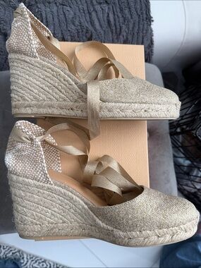 Castaner Women’s Metallic Gold Woven Espadrille with Ankle Wrap